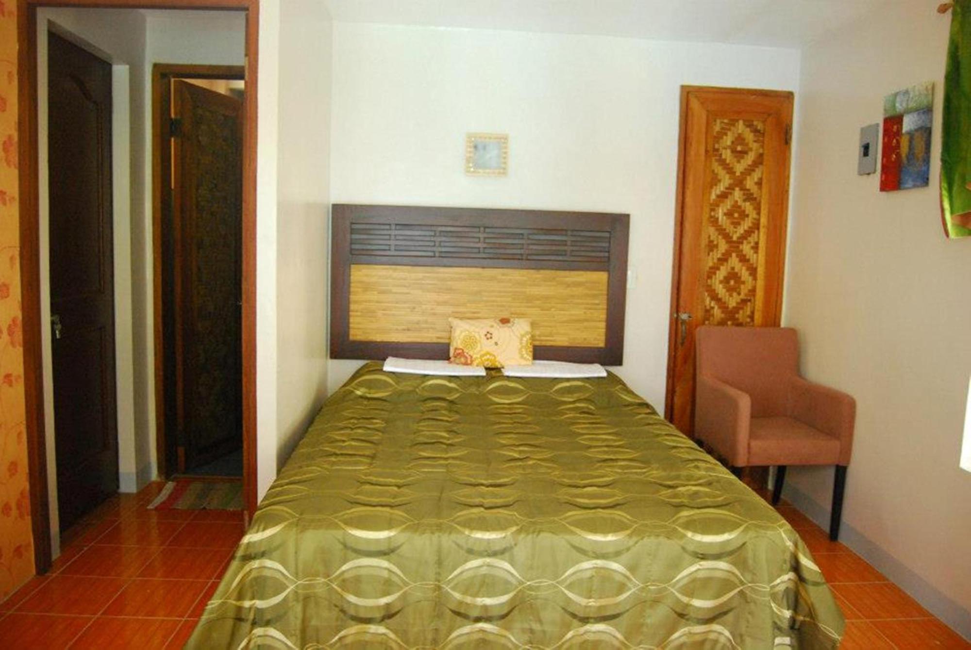 Oslob Seafari Resort Ruang foto